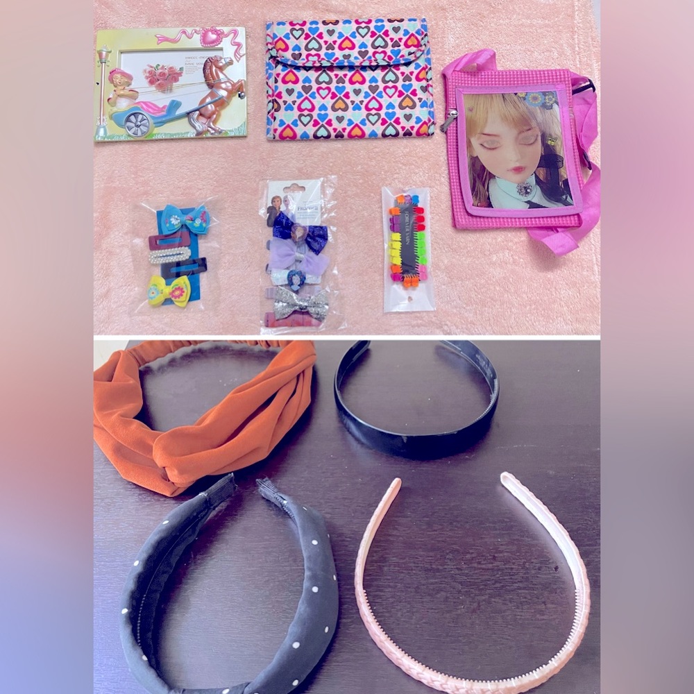 Multiple accessories for little princess, clips, purse,bands, bags & photo frame - Picture 1 of 12